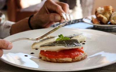Titre de l’article : Les secrets de la cuisine : découvrez les astuces des experts pour exceller dans l’art culinaire