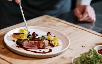 La cuisine moléculaire : un mariage entre cuisine et chimie pour des saveurs surprenantes et originales